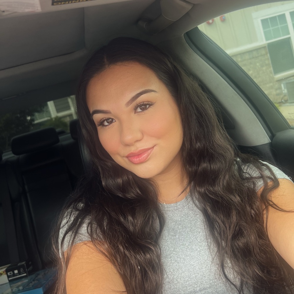 Meet your Posher, Stephanie